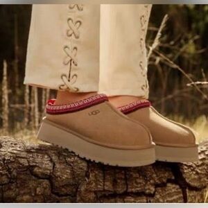 UGG Tasman Platform Slippers 9